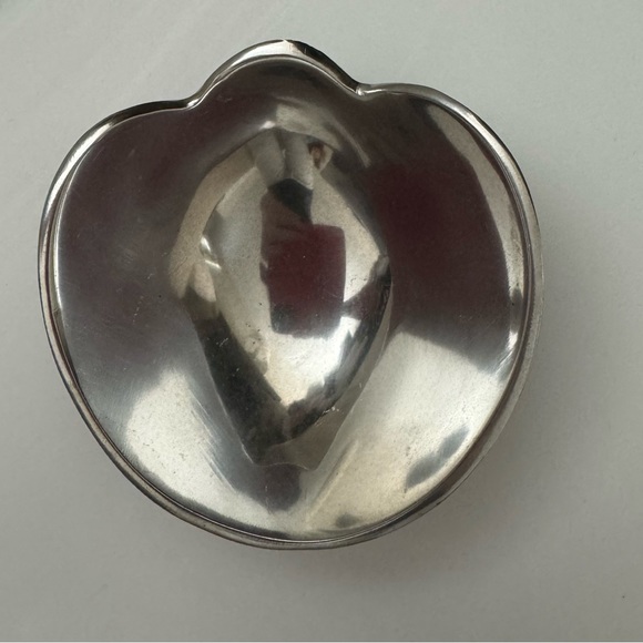 Set Of 3 Different Shaped Pewter Metal Bowls - Picture 6 of 6